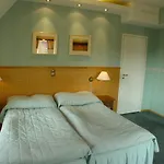 Anna Hotel 3*