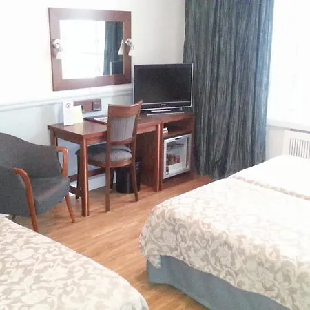 Anna Hotel 3*